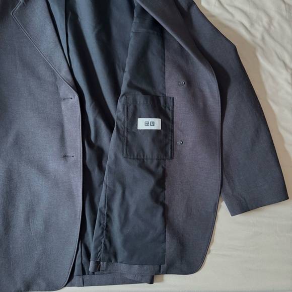 uniqlo black suit jacket - Picture 3 of 6